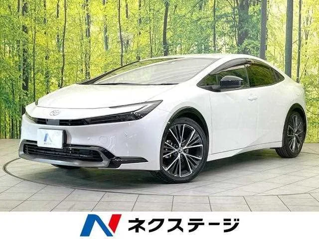 Toyota Prius 2023 — фото 1, купить с доставкой в Москву