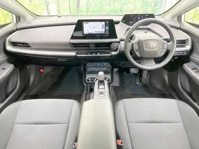 Toyota Prius 2023 — миниатюра 2