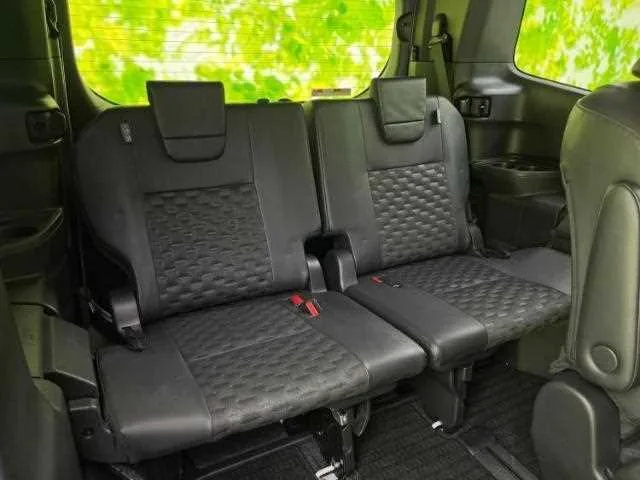 Toyota Voxy 2024 — миниатюра 3