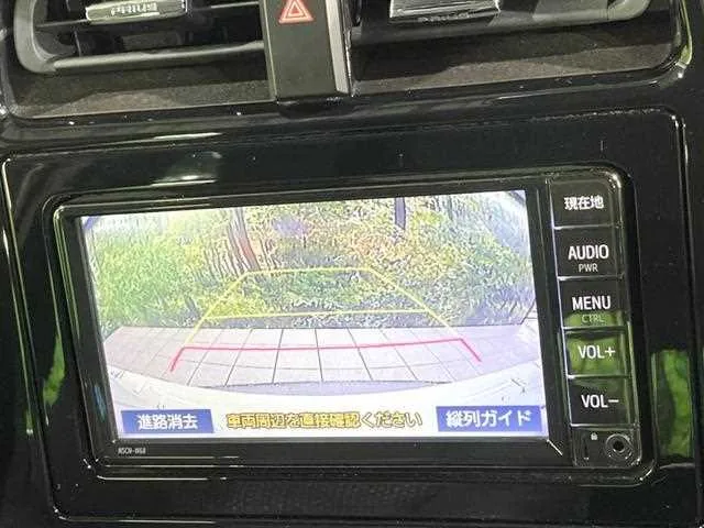 Toyota Prius 2022 — миниатюра 5