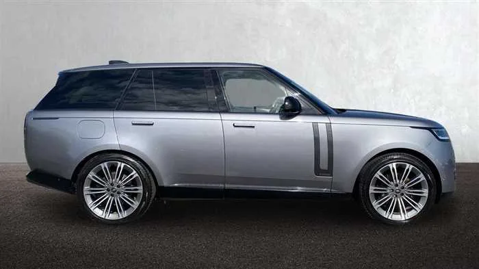 Land Rover Range Rover AUTOMATIC DIESEL 2023 — миниатюра 5