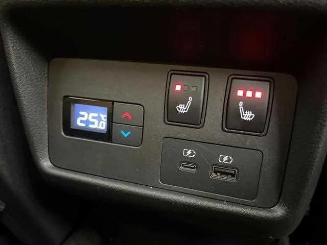 Nissan X-Trail 2022 — миниатюра 3