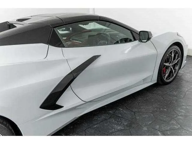 Chevrolet Corvette 2023 — миниатюра 4