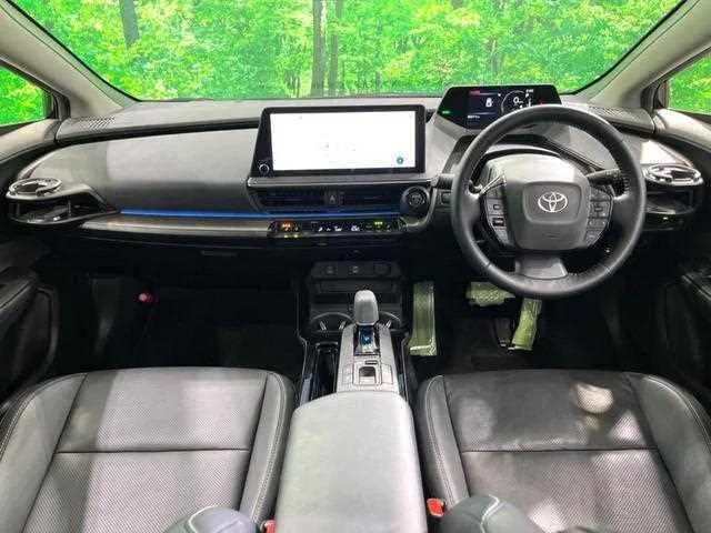 Toyota Prius 2023 — миниатюра 2