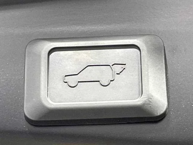 Toyota RAV4 2023 — миниатюра 5