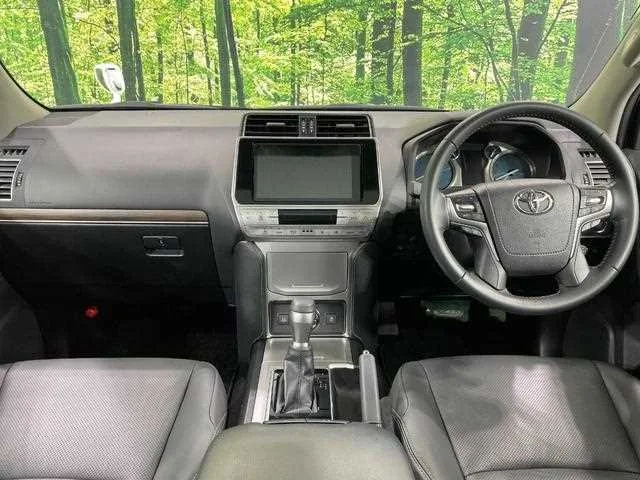 Toyota Land Cruiser Prado 2023 — миниатюра 2