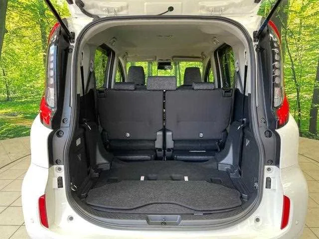 Toyota Sienta 2024 — миниатюра 4