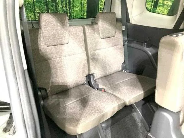 Toyota Sienta 2023 — миниатюра 4