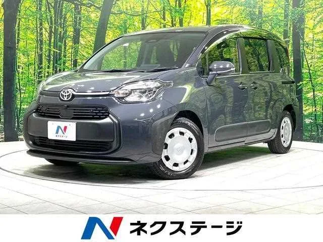 Toyota Sienta 2024 — фото 1, купить с доставкой в Москву