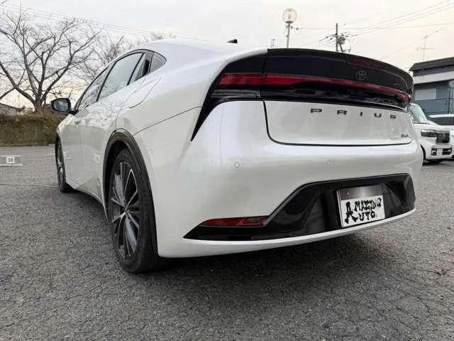Toyota Prius 2023 — миниатюра 5