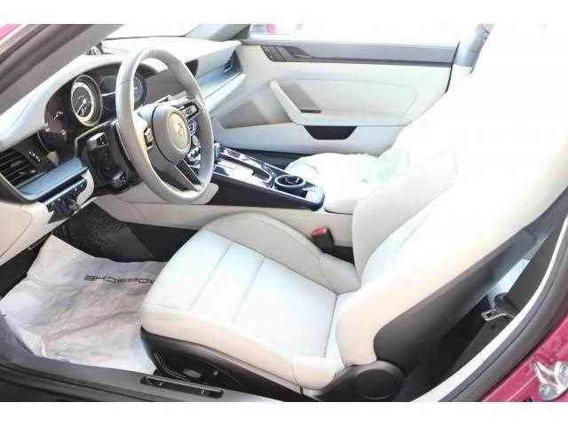 Porsche 911 2024 — миниатюра 3