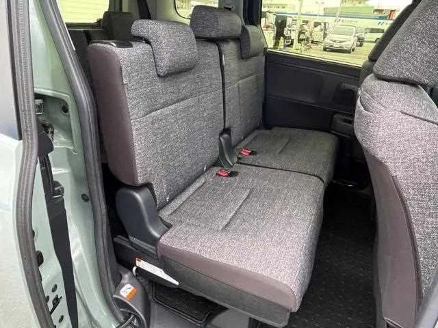 Toyota Sienta 2023 — миниатюра 4