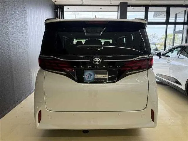 Toyota Alphard G 2024 — миниатюра 3