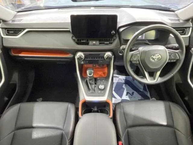 Toyota RAV4 2023 — миниатюра 2