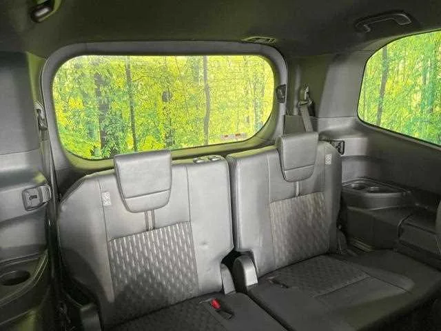 Toyota Noah 2022 — миниатюра 4