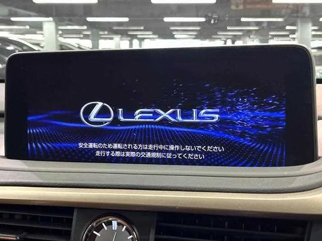 Lexus RX 2022 — миниатюра 5