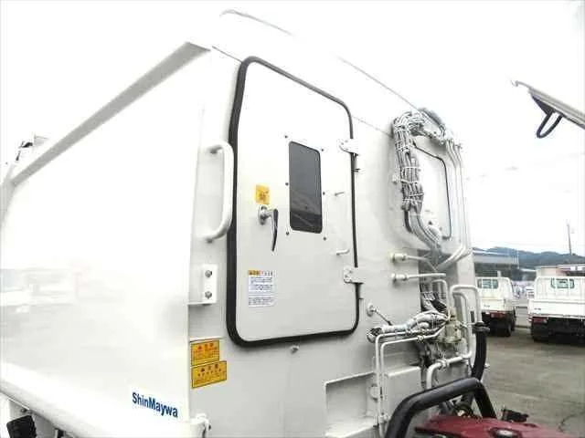Hino Dutro 2022 — миниатюра 4