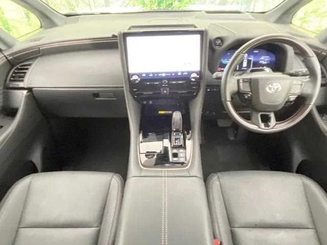 Toyota Alphard Hybrid 2023 — миниатюра 2