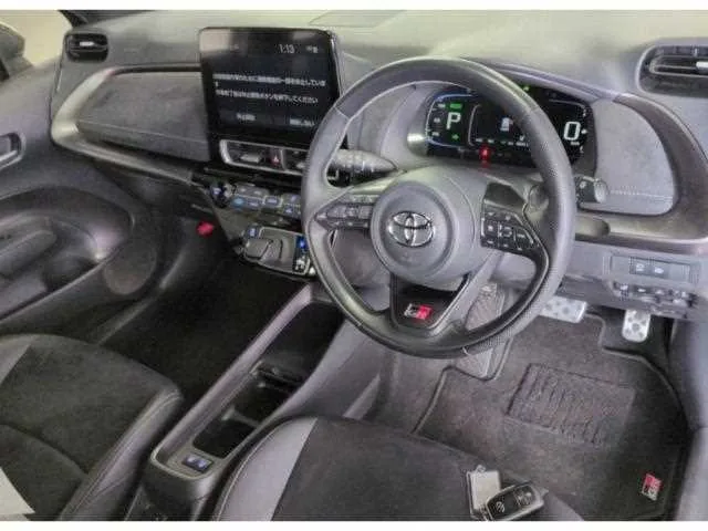 Toyota AQUA 2023 — миниатюра 3
