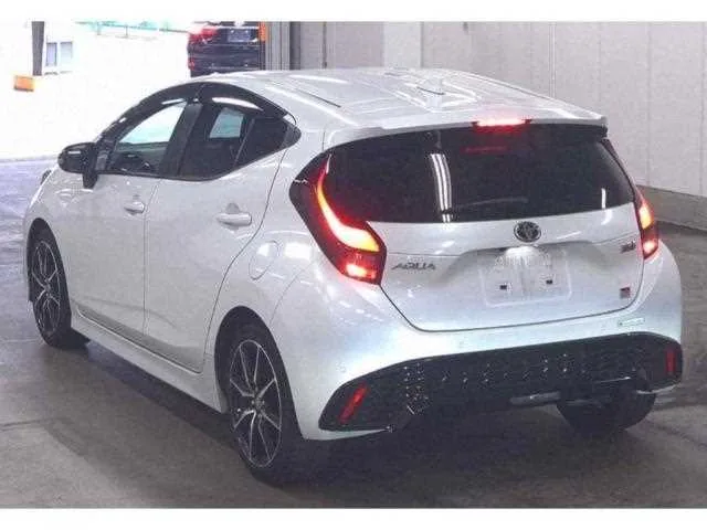 Toyota AQUA 2023 — миниатюра 5