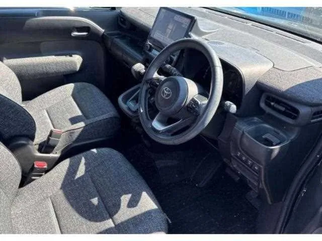 Toyota Sienta 2023 — миниатюра 3