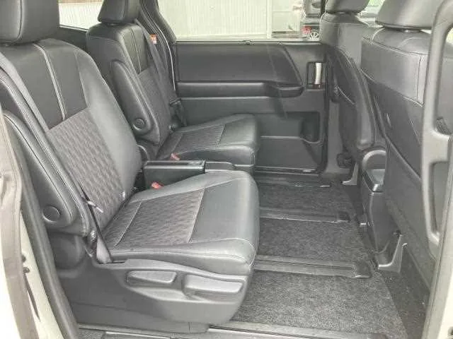 Toyota Noah 2025 — миниатюра 3