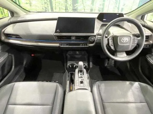 Toyota Prius 2023 — миниатюра 2