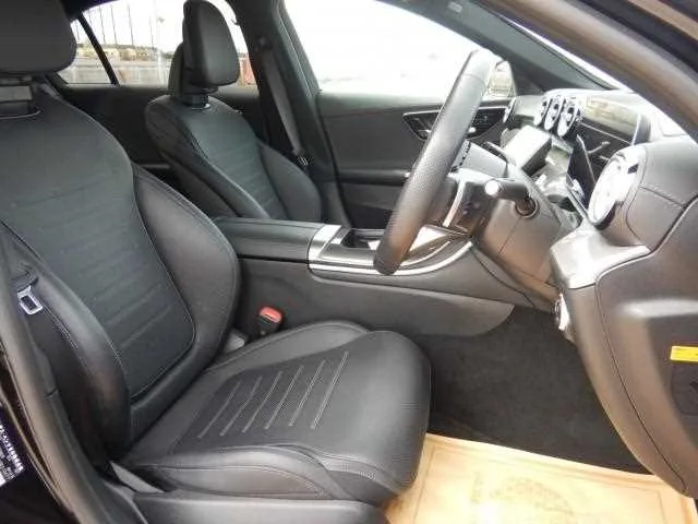 Mercedes-Benz C-Class 2024 — миниатюра 3