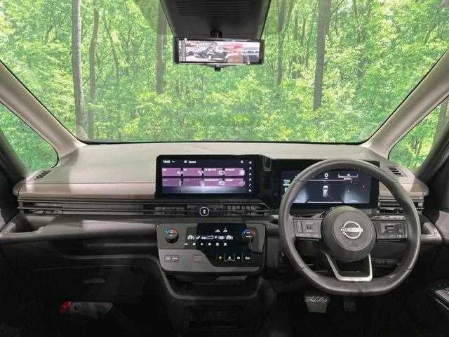Nissan Serena 2023 — миниатюра 2