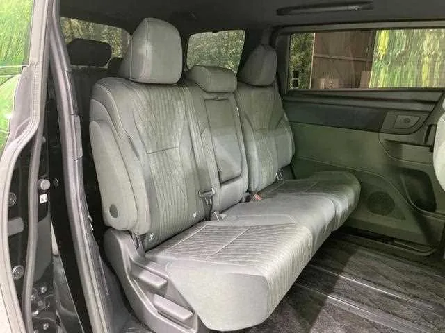 Toyota Alphard Hybrid 2025 — миниатюра 4