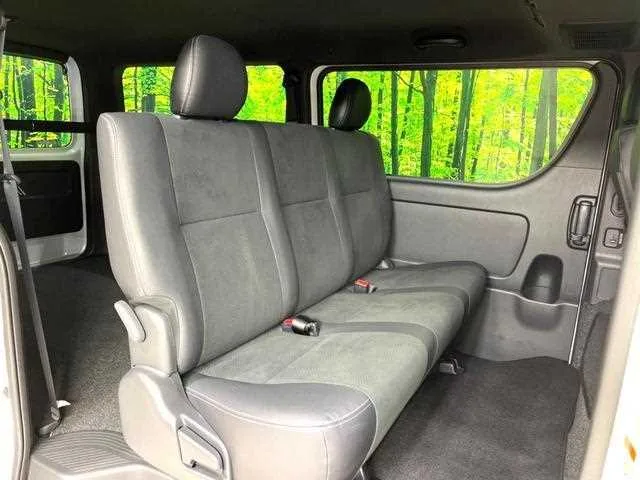 Toyota Hiace Van 2025 — миниатюра 4