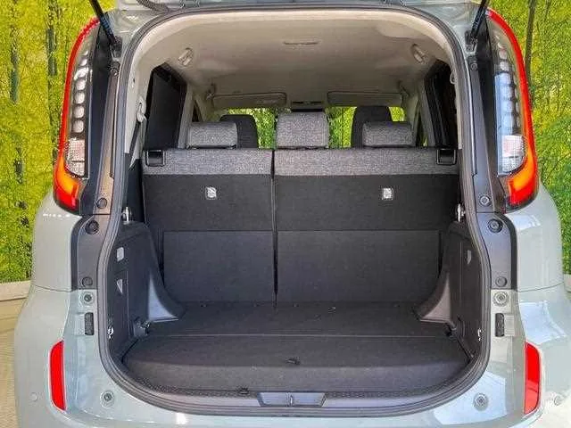 Toyota Sienta 2023 — миниатюра 4