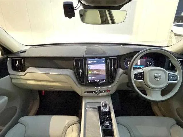 Volvo XC60 2023 — миниатюра 2