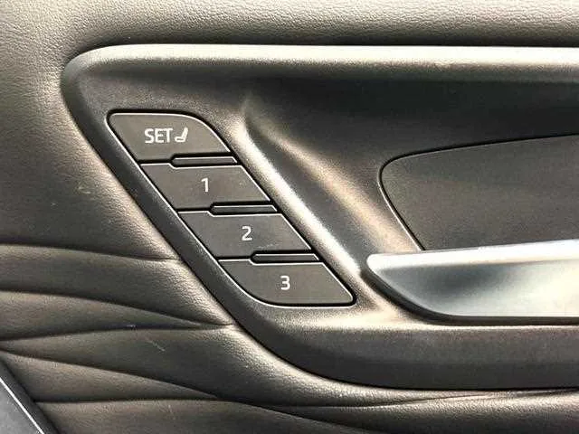 Toyota Vellfire 2023 — миниатюра 3