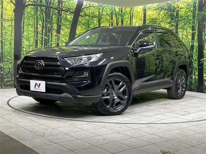 Toyota RAV4 2025 — фото 1, купить с доставкой в Москву
