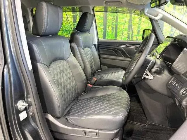 Mitsubishi Delica D5 2025 — миниатюра 4