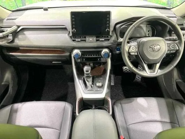 Toyota RAV4 2022 — миниатюра 2