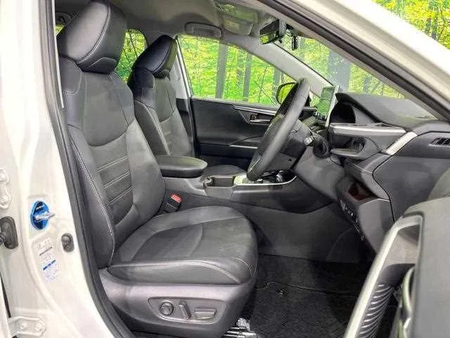 Toyota RAV4 2022 — миниатюра 4