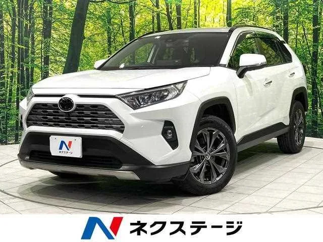 Toyota RAV4 2023 — фото 1, купить с доставкой в Москву