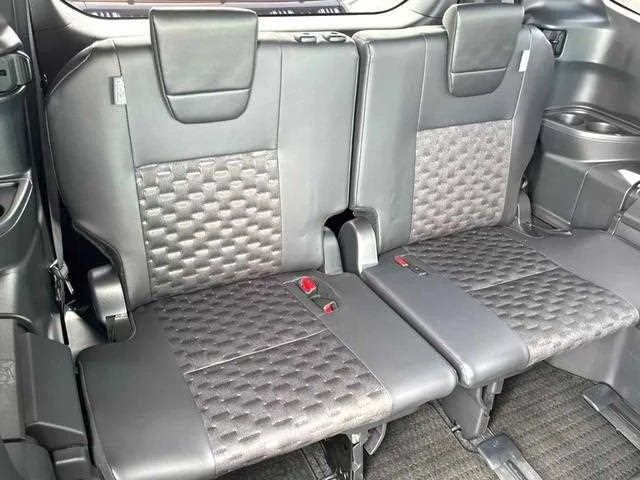 Toyota Voxy 2024 — миниатюра 4