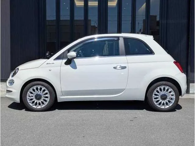 Fiat 500 2023 — миниатюра 5