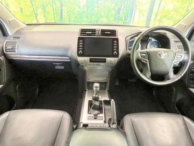 Toyota Land Cruiser Prado 2023 — миниатюра 2