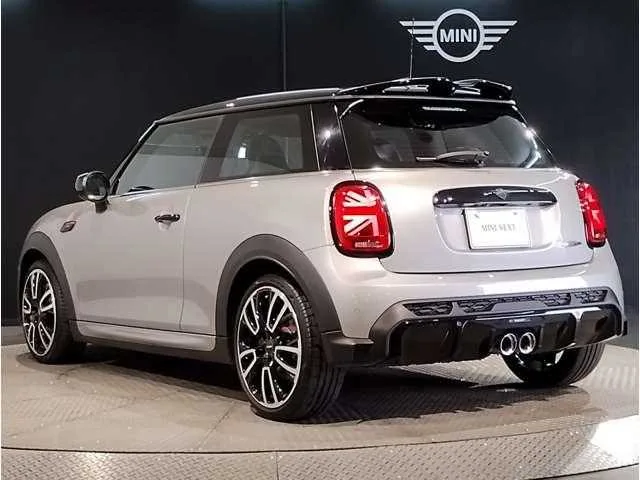BMW MINI 2023 — миниатюра 4
