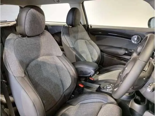 BMW MINI 2022 — миниатюра 3
