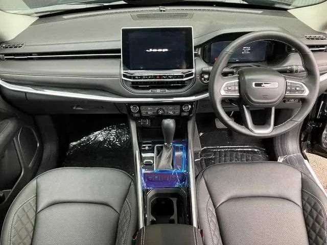 Jeep Commander 2026 — миниатюра 3
