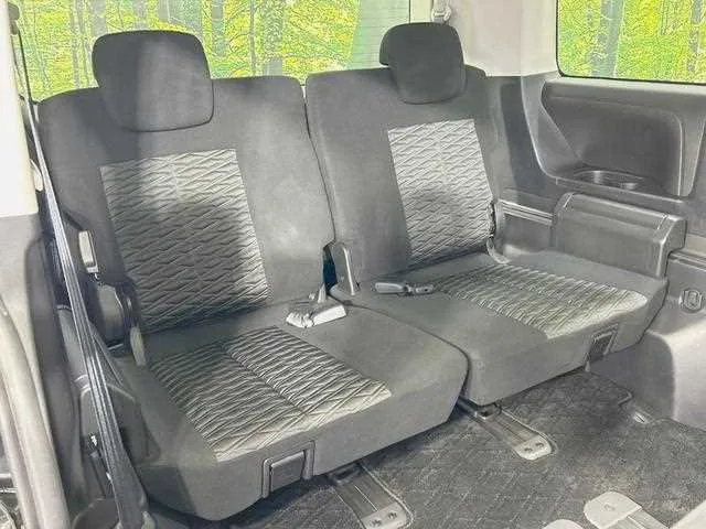 Mitsubishi Delica D:5 2024 — миниатюра 4