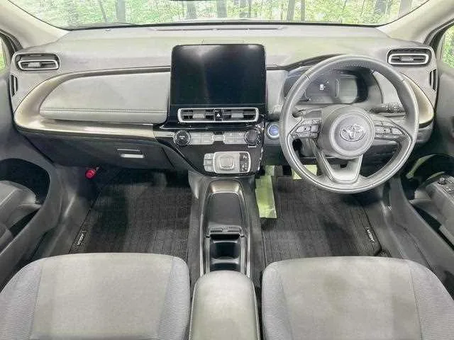 Toyota AQUA 2024 — миниатюра 2