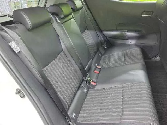 Toyota AQUA Z 2022 — миниатюра 3