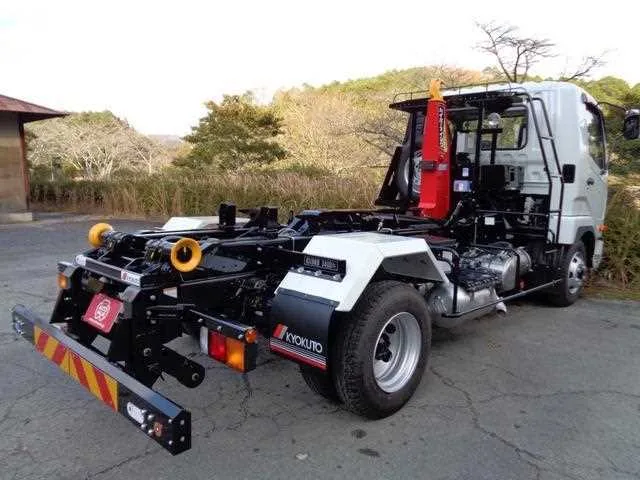 Mitsubishi Fuso Fighter 2025 — миниатюра 3