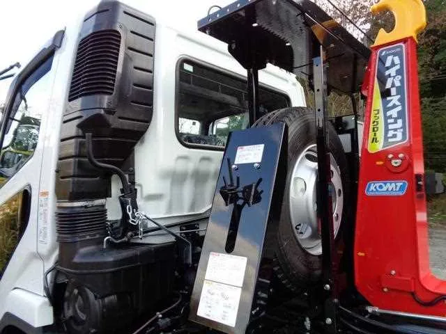 Mitsubishi Fuso Fighter 2025 — миниатюра 4